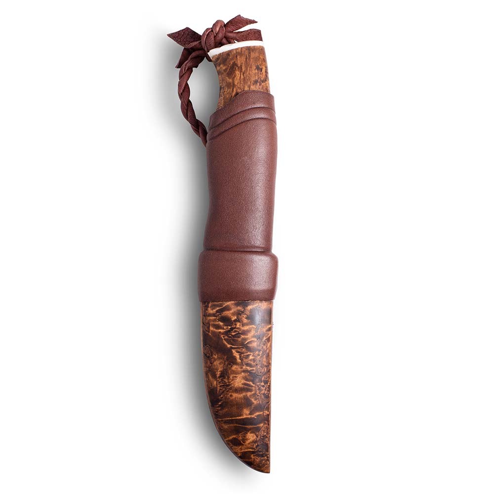 Handmade Finnish hunting knife from Roselli in model "Hunting knife Nalle" Comes with UHC steel and detail such as silver ferrule and reindeer antler details